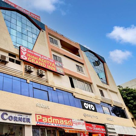 Hotel O Aditya Grand Inn Guntūr Extérieur photo